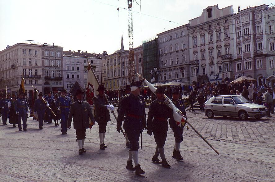 Frühjahrsparade und Kaisermesse Linz