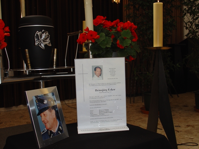 Begräbnis Hauptmann Heinzjörg Ecker Innsbruck